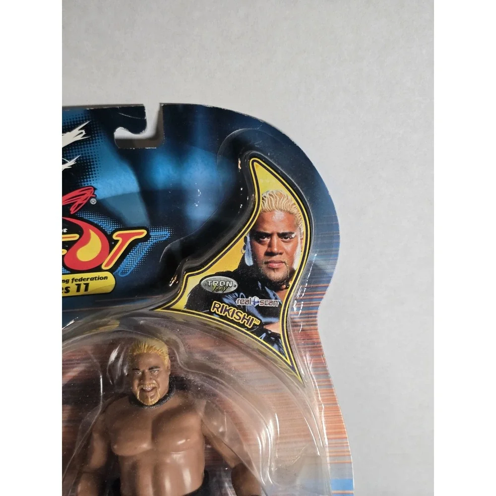 Jakks Pacific 2001 WWF WWE Sunday Night Heat Series 11‎ Rikishi Figure